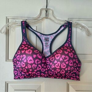 VICTORIAS SECRET PINK Yoga Bra - Never Worn - Excellent Condition